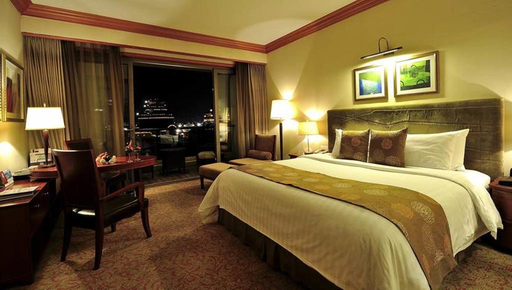 New Century Grand Hotel Kaifeng Exterior photo